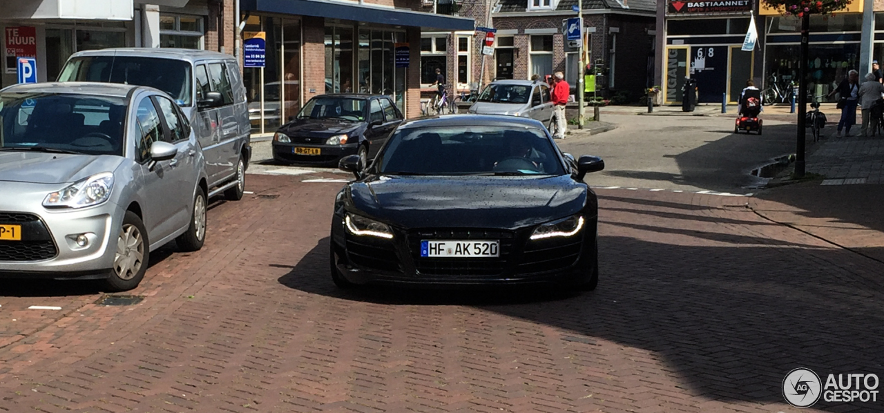 Audi R8 V10