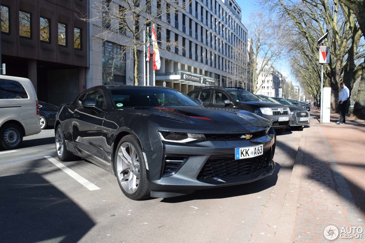 Chevrolet Camaro SS 2016 50th Anniversary