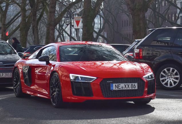 Audi R8 V10 Plus 2015