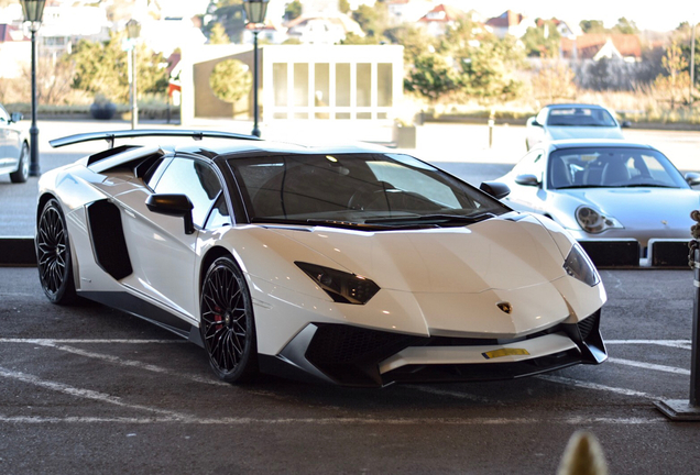 Lamborghini Aventador LP750-4 SuperVeloce Roadster