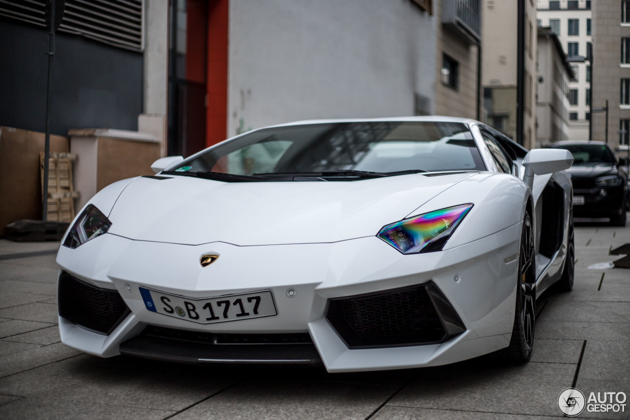 Lamborghini Aventador LP700-4