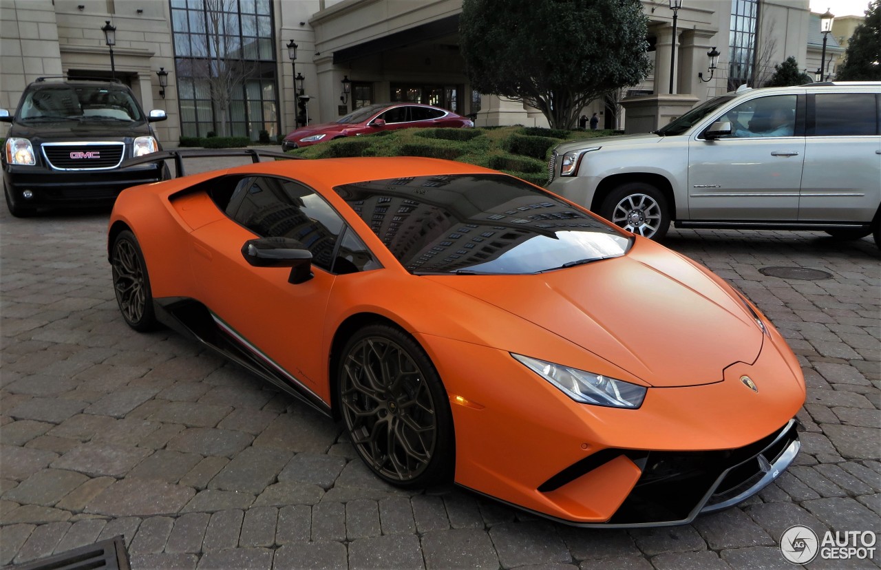 Lamborghini Huracán LP640-4 Performante