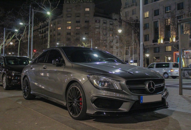 Mercedes-Benz CLA 45 AMG C117