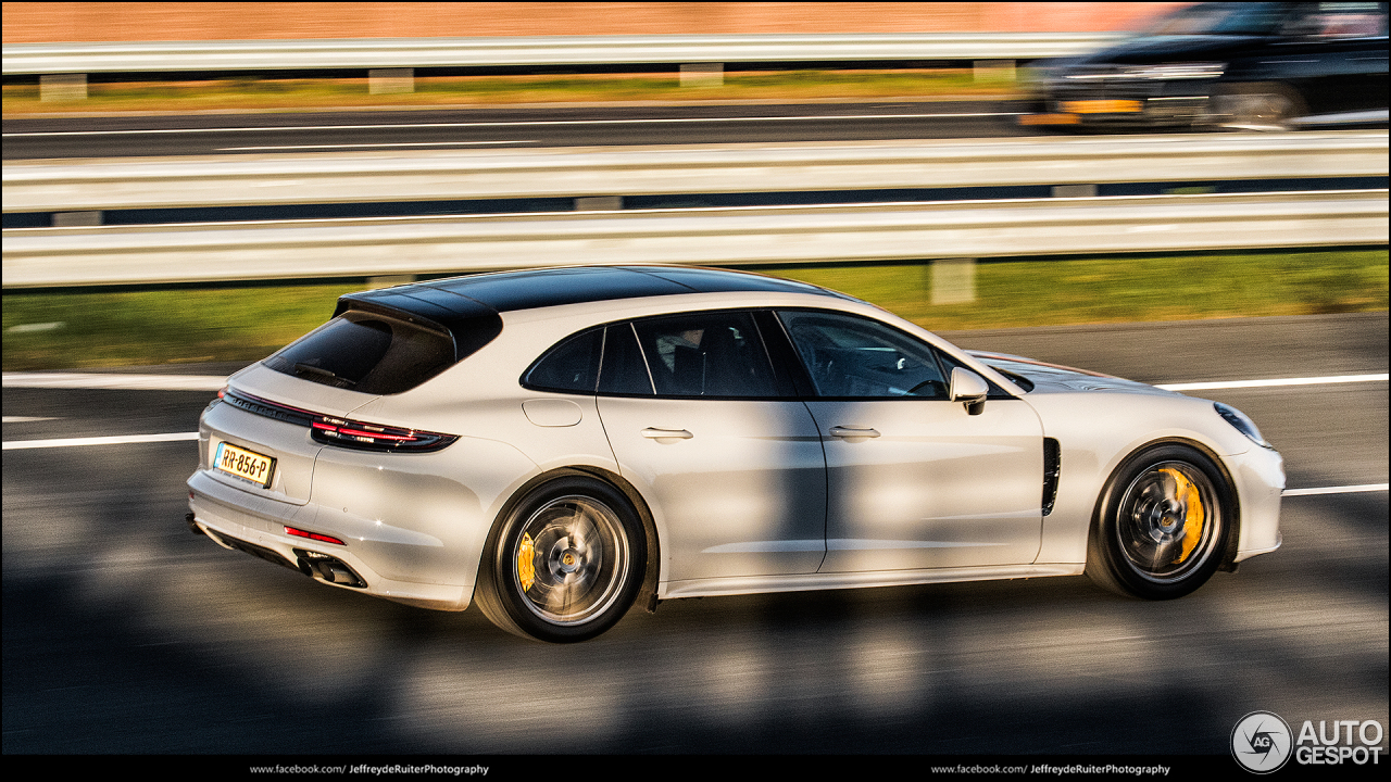 Porsche 971 Panamera Turbo S E-Hybrid Sport Turismo