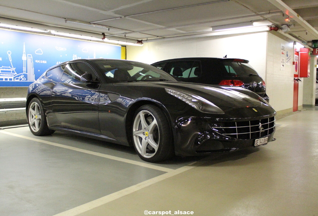 Ferrari FF