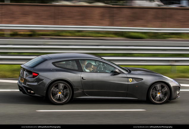 Ferrari FF