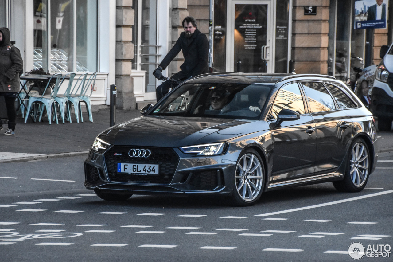 Audi RS4 Avant B9