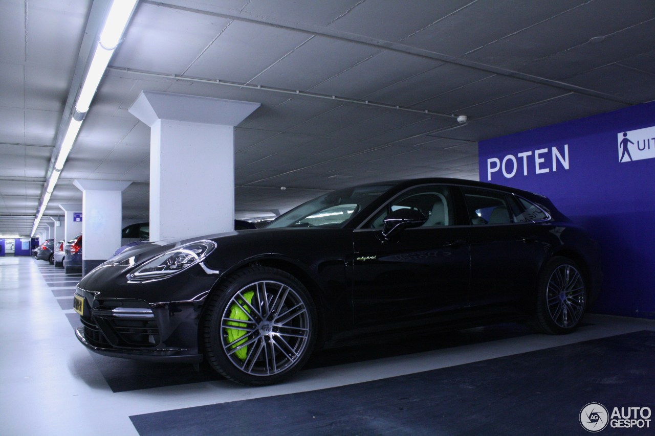 Porsche 971 Panamera Turbo S E-Hybrid Sport Turismo