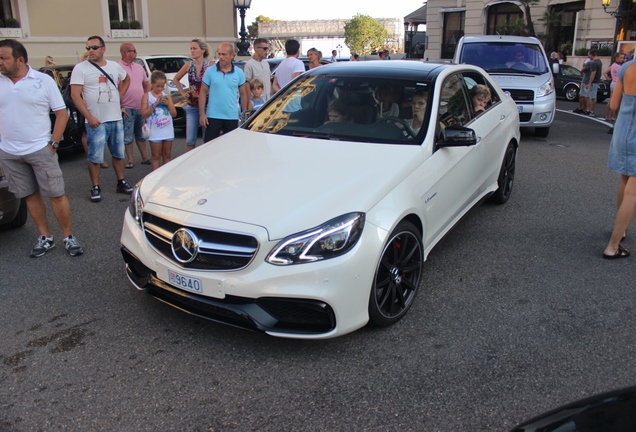 Mercedes-Benz E 63 AMG S W212