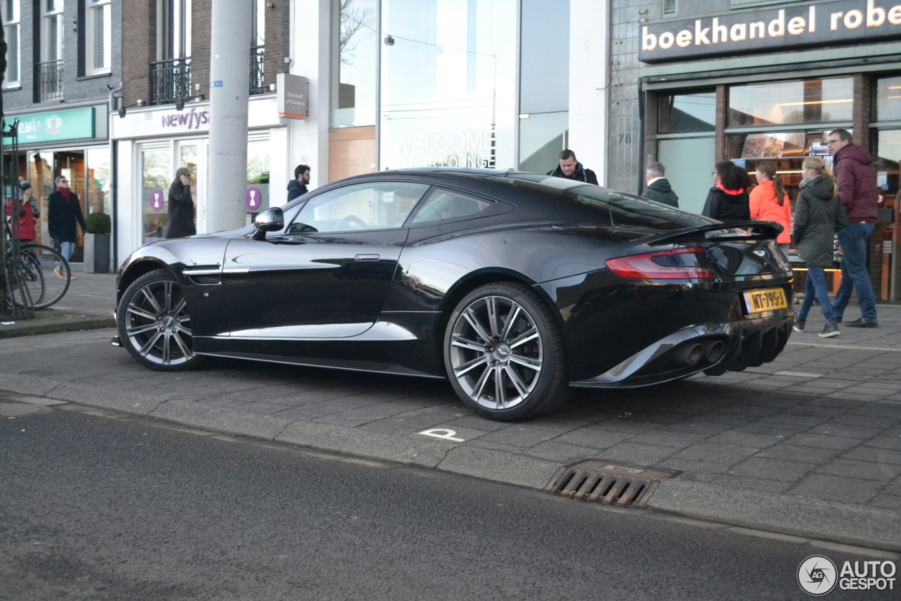 Aston Martin Vanquish S 2017