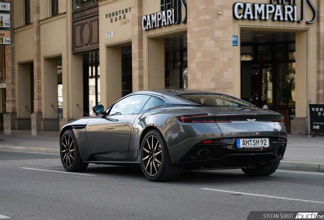 Aston Martin DB11