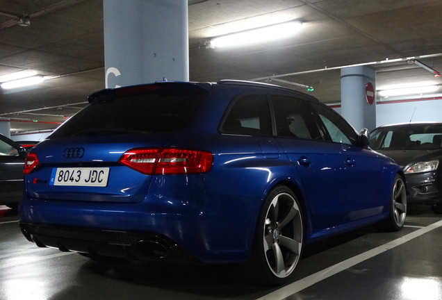 Audi RS4 Avant B8