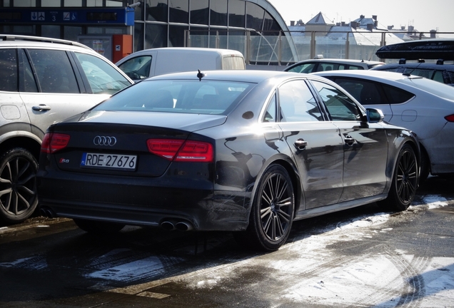 Audi S8 D4