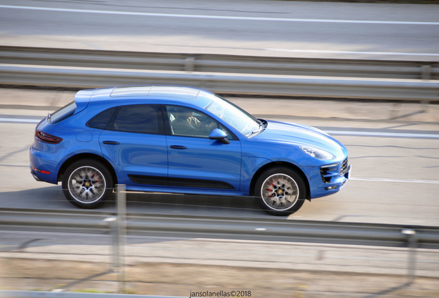 Porsche 95B Macan GTS