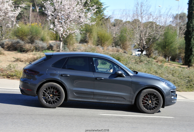 Porsche 95B Macan GTS