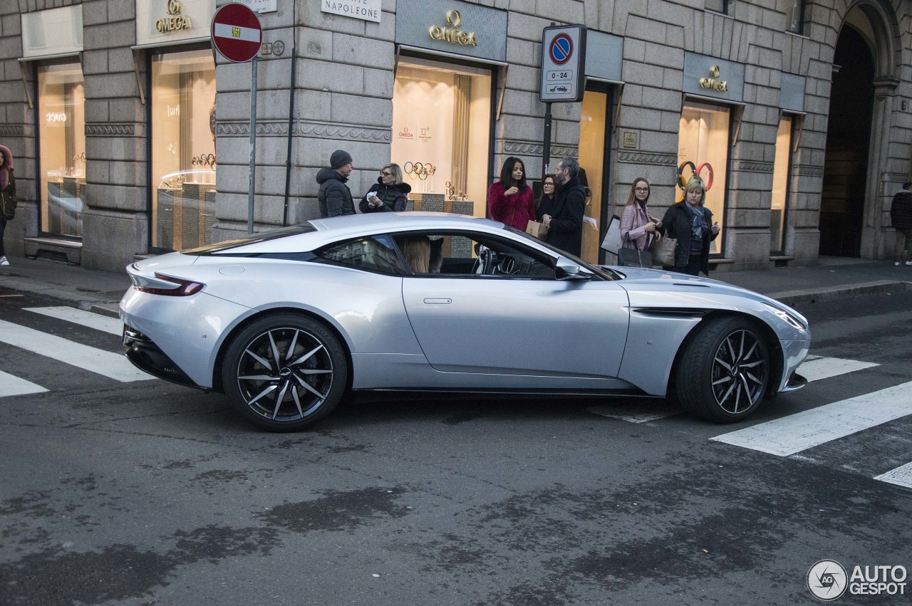 Aston Martin DB11