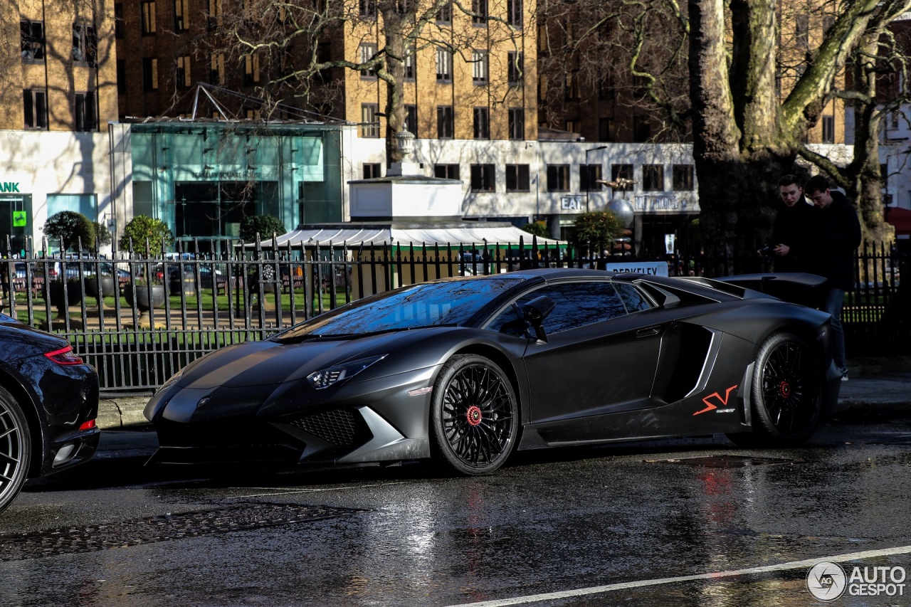 Lamborghini Aventador LP750-4 SuperVeloce Roadster