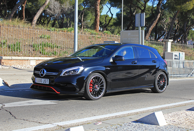 Mercedes-AMG A 45 W176 2015