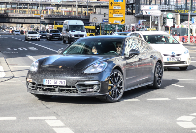 Porsche 971 Panamera Turbo