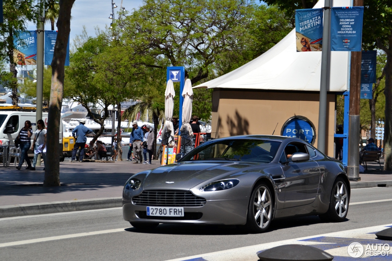 Aston Martin V8 Vantage