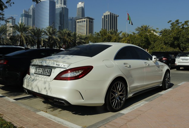 Mercedes-Benz CLS 63 AMG C218 2015