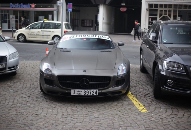 Mercedes-Benz SLS AMG