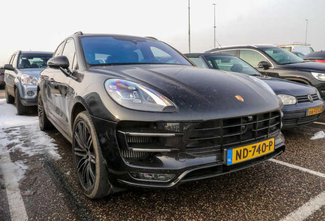 Porsche 95B Macan Turbo