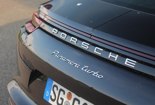 Porsche 971 Panamera Turbo