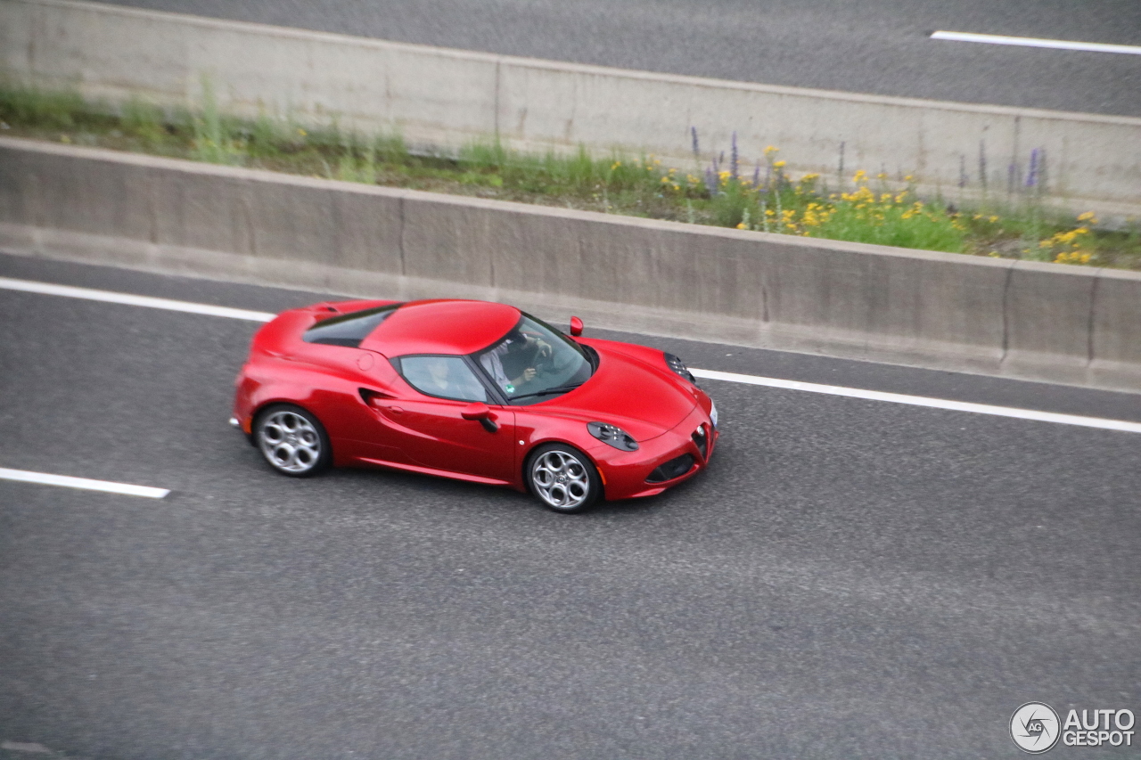 Alfa Romeo 4C Coupé