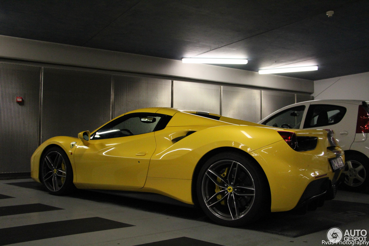 Ferrari 488 Spider