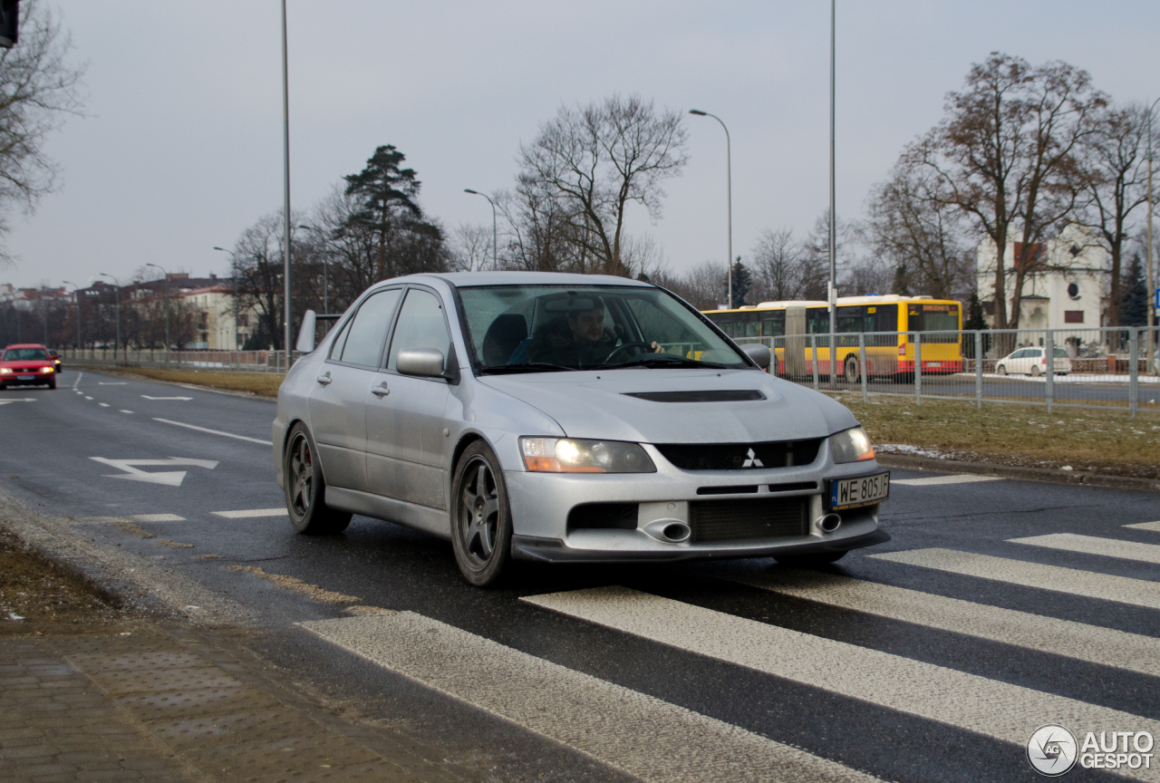 Mitsubishi Lancer Evolution IX MR