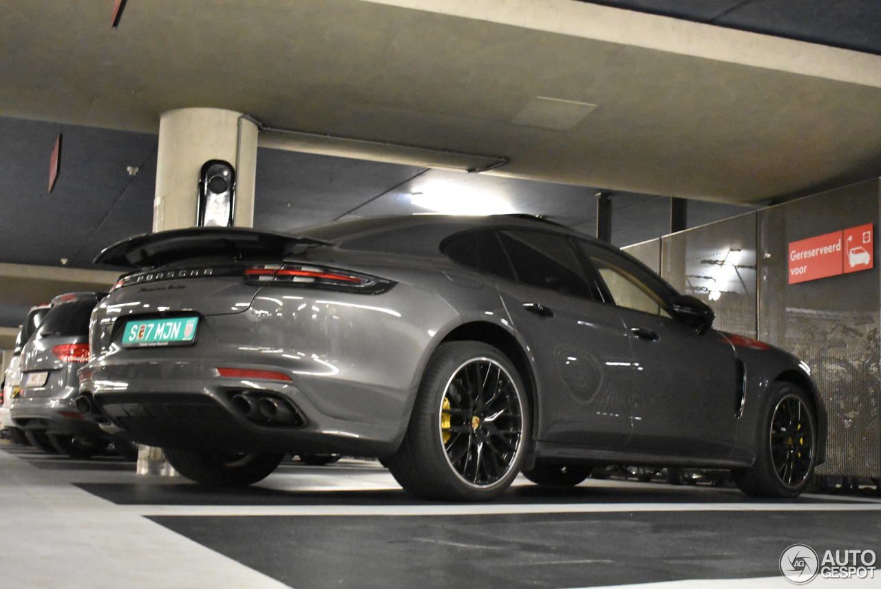 Porsche 971 Panamera Turbo Executive