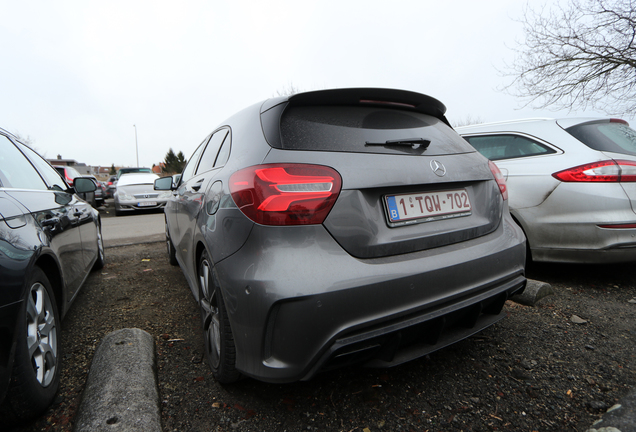 Mercedes-AMG A 45 W176 2015