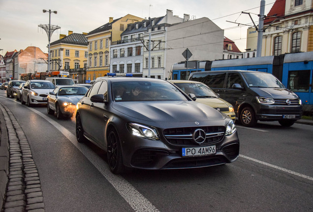 Mercedes-AMG E 63 S W213