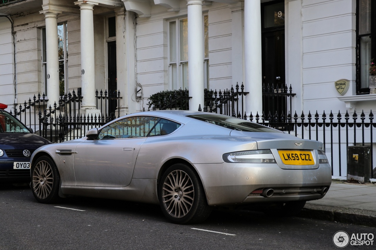 Aston Martin DB9