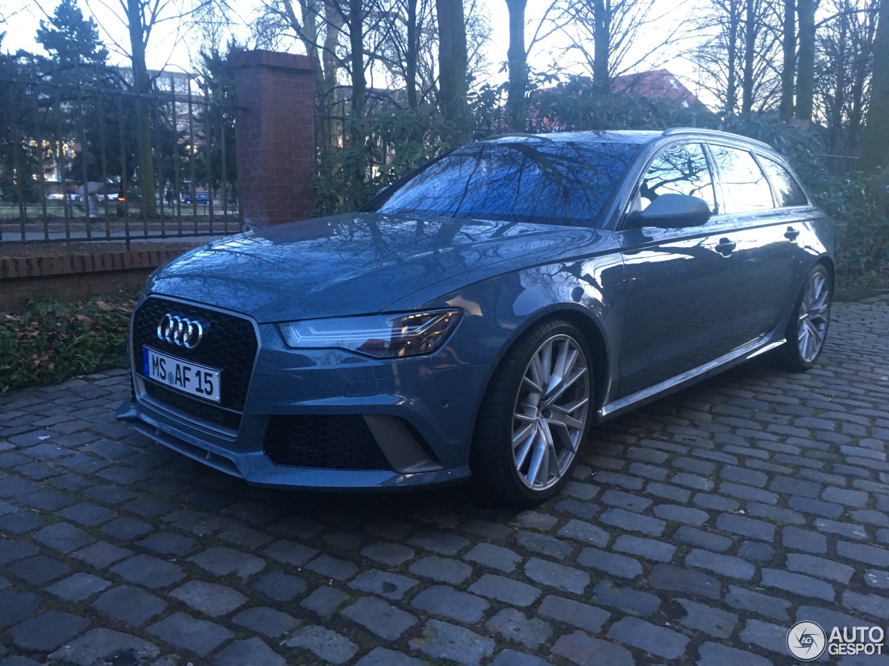 Audi RS6 Avant C7 2015