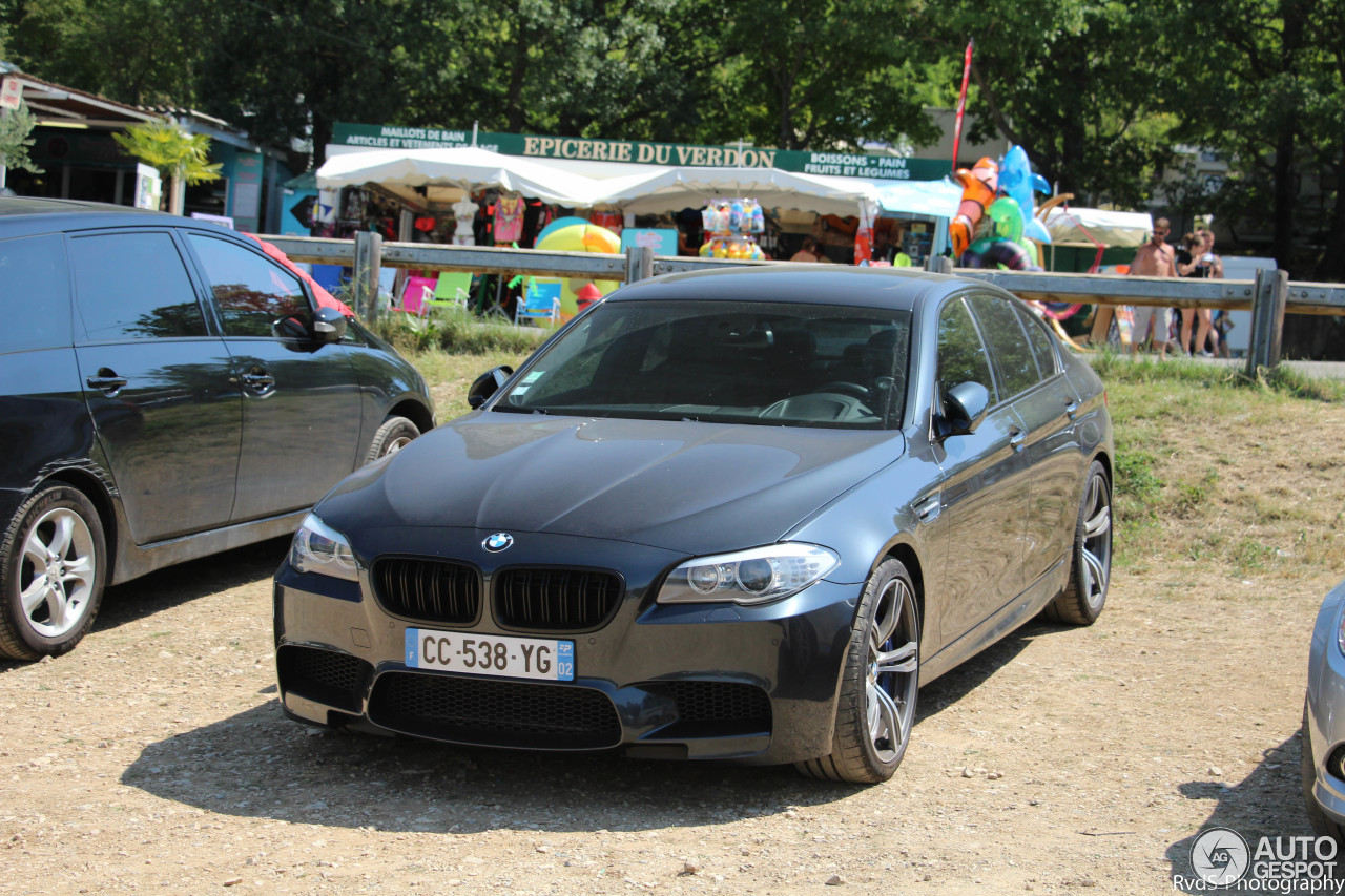 BMW M5 F10 2011