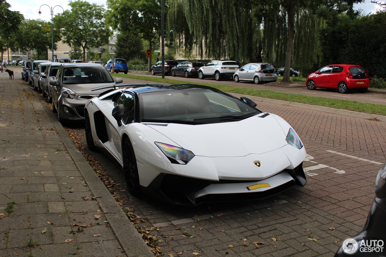 Lamborghini Aventador LP750-4 SuperVeloce Roadster