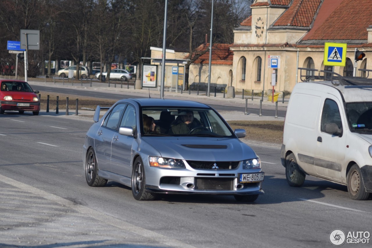 Mitsubishi Lancer Evolution IX MR