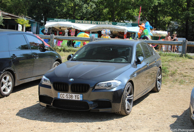 BMW M5 F10 2011