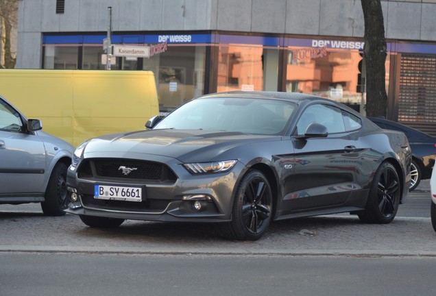 Ford Mustang GT 2015