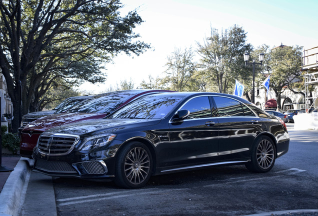 Mercedes-Benz S 65 AMG V222