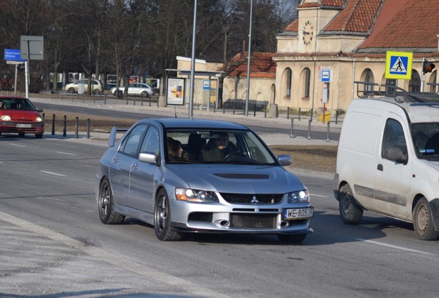 Mitsubishi Lancer Evolution IX MR