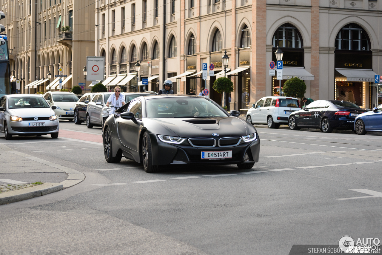 BMW i8 Protonic Frozen Black Edition