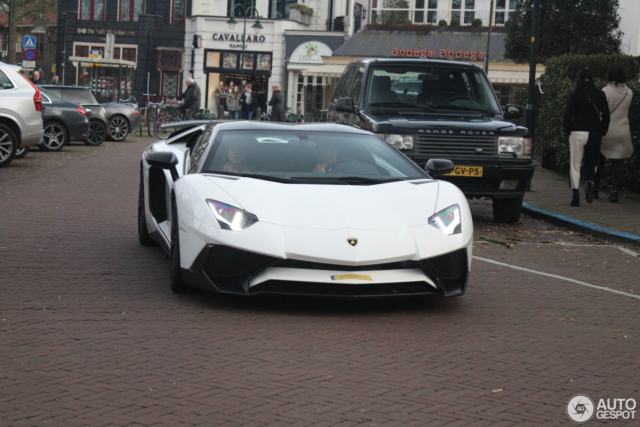 Lamborghini Aventador LP750-4 SuperVeloce Roadster