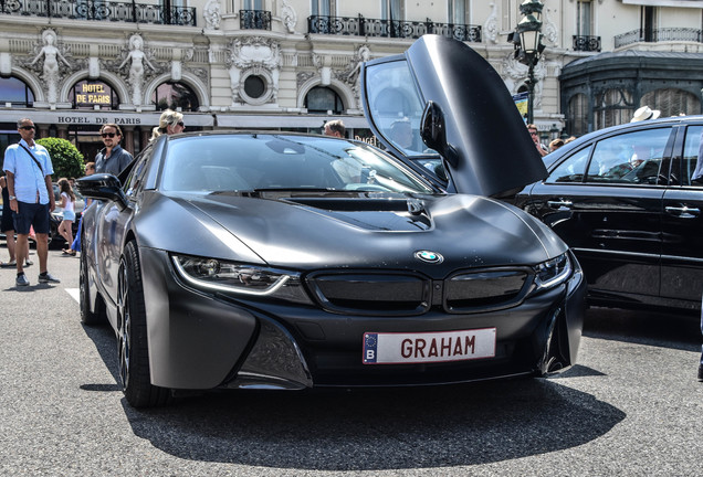 BMW i8