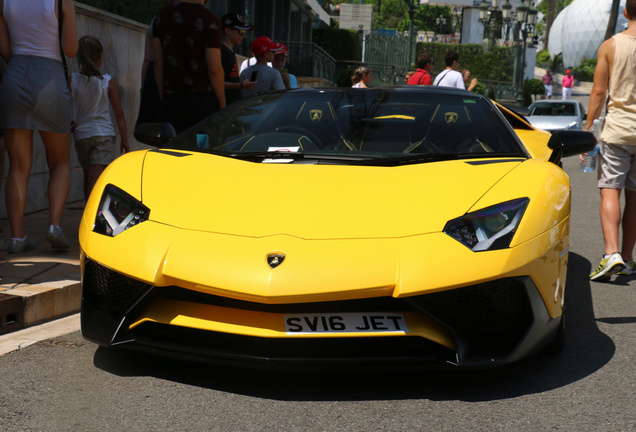 Lamborghini Aventador LP750-4 SuperVeloce Roadster