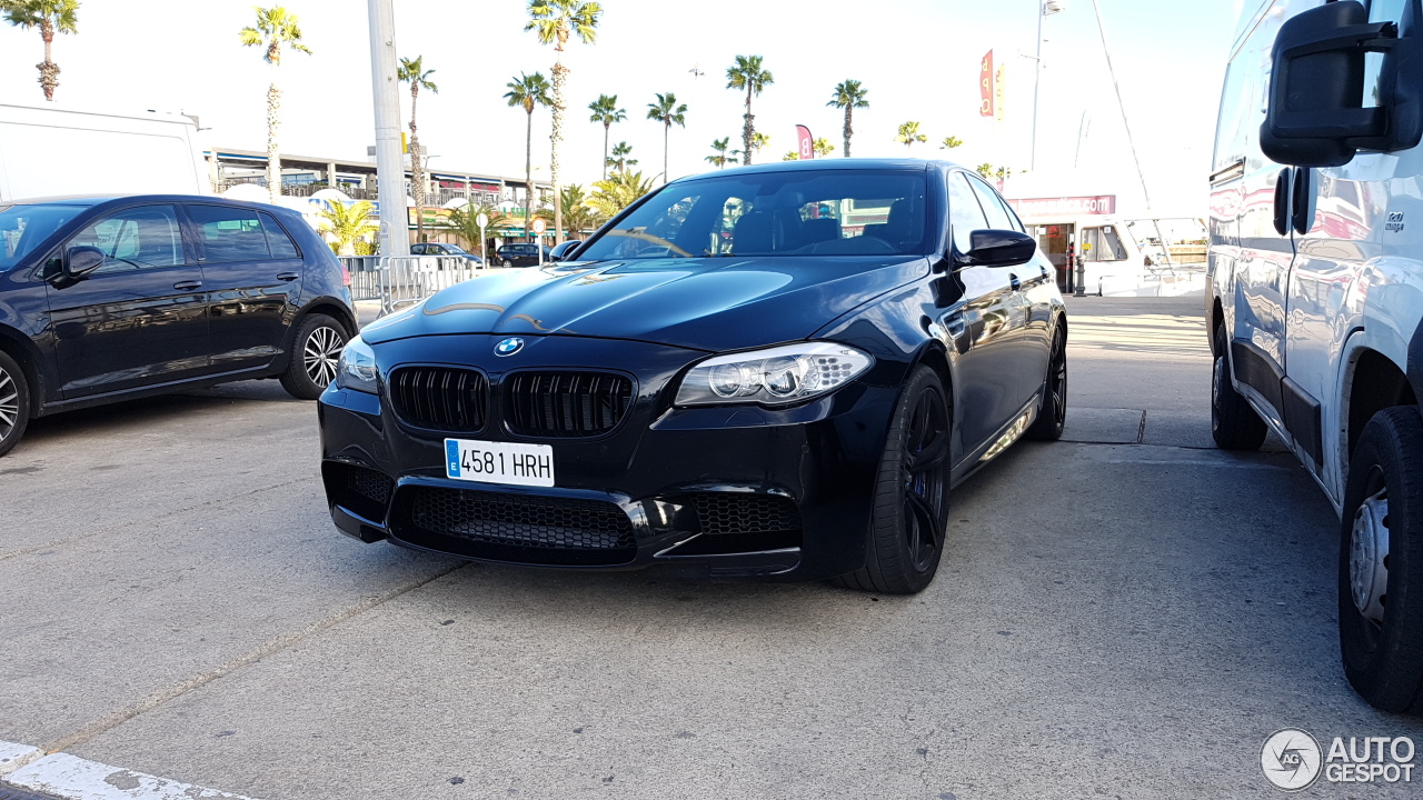 BMW M5 F10 2011