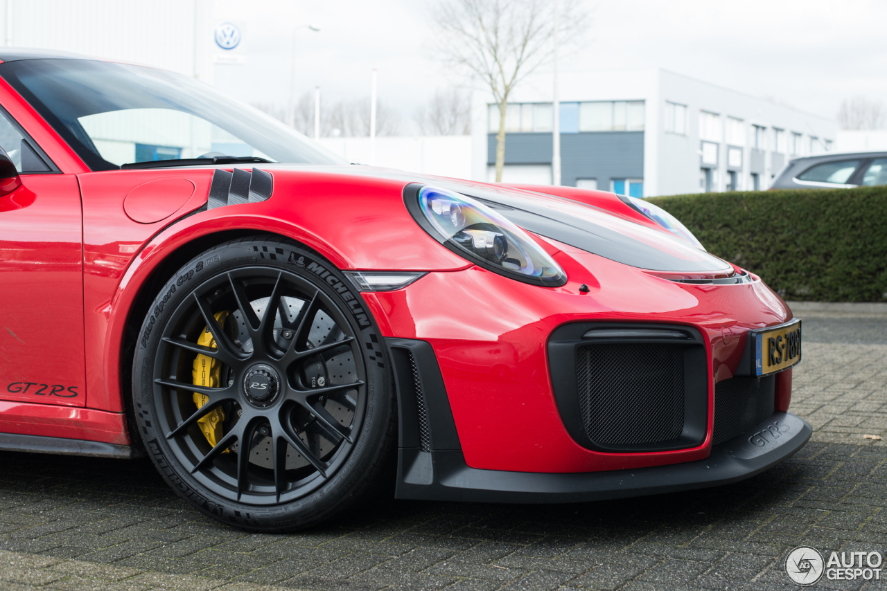 Porsche 991 GT2 RS Weissach Package