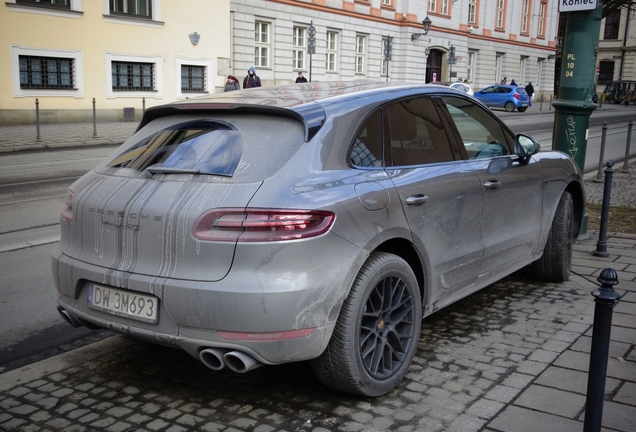 Porsche 95B Macan GTS